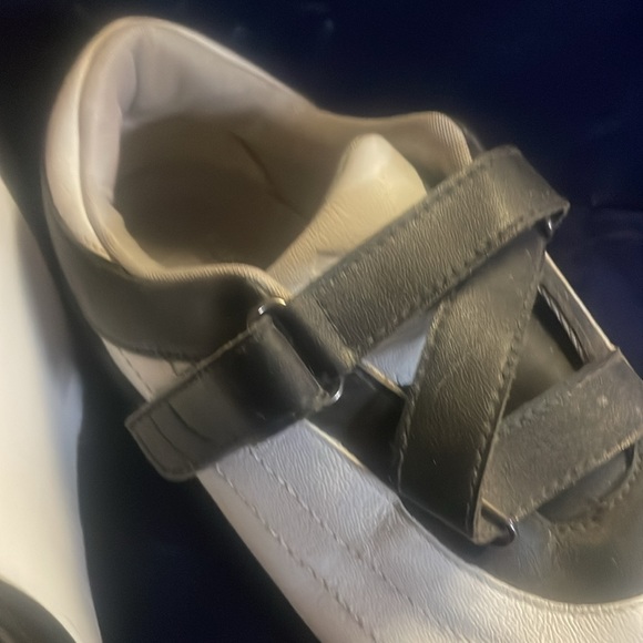 Golf shoes -  leather.  In excellent condition. - Picture 3 of 5